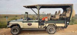 4x4 open jeep safari Nairobi National Park